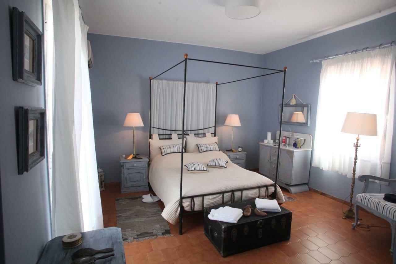 The Collector'S Home Finikas  Bagian luar foto